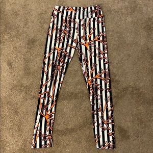 NWOT LuLaRoe O/S leggings. Halloween print.